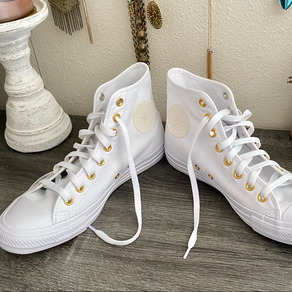 Gently Used - Converse All-Star High Tops - Size 9.5 - Picture 6 of 16